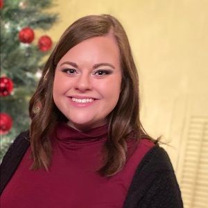 Meet your Posher, Katelyn